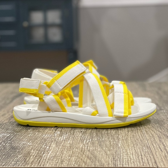 Camper Shoes - Camper Women's Match Flat Sandal